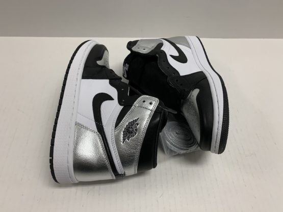 Nike Air Jordan 1 High Retro W "Silver Toe" (2021)