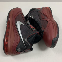 Nike Lebron VII Christmas