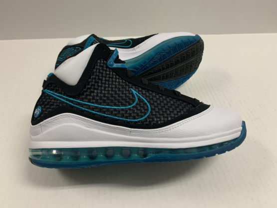 Nike LeBron VII QS NFW "Red Carpet" (2019) - Image 6